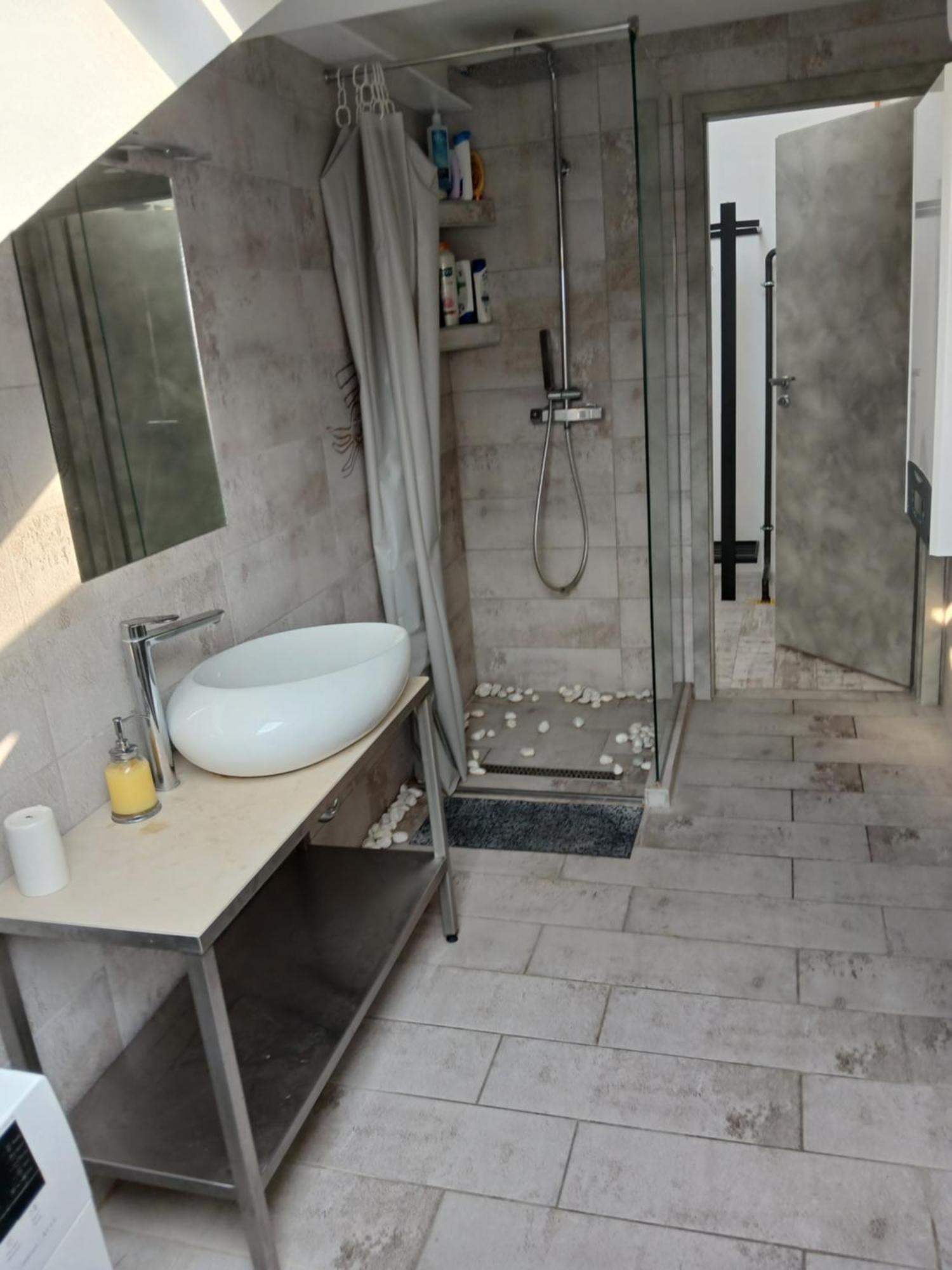 8X8 Tetoter Apartman Segedyn Zewnętrze zdjęcie