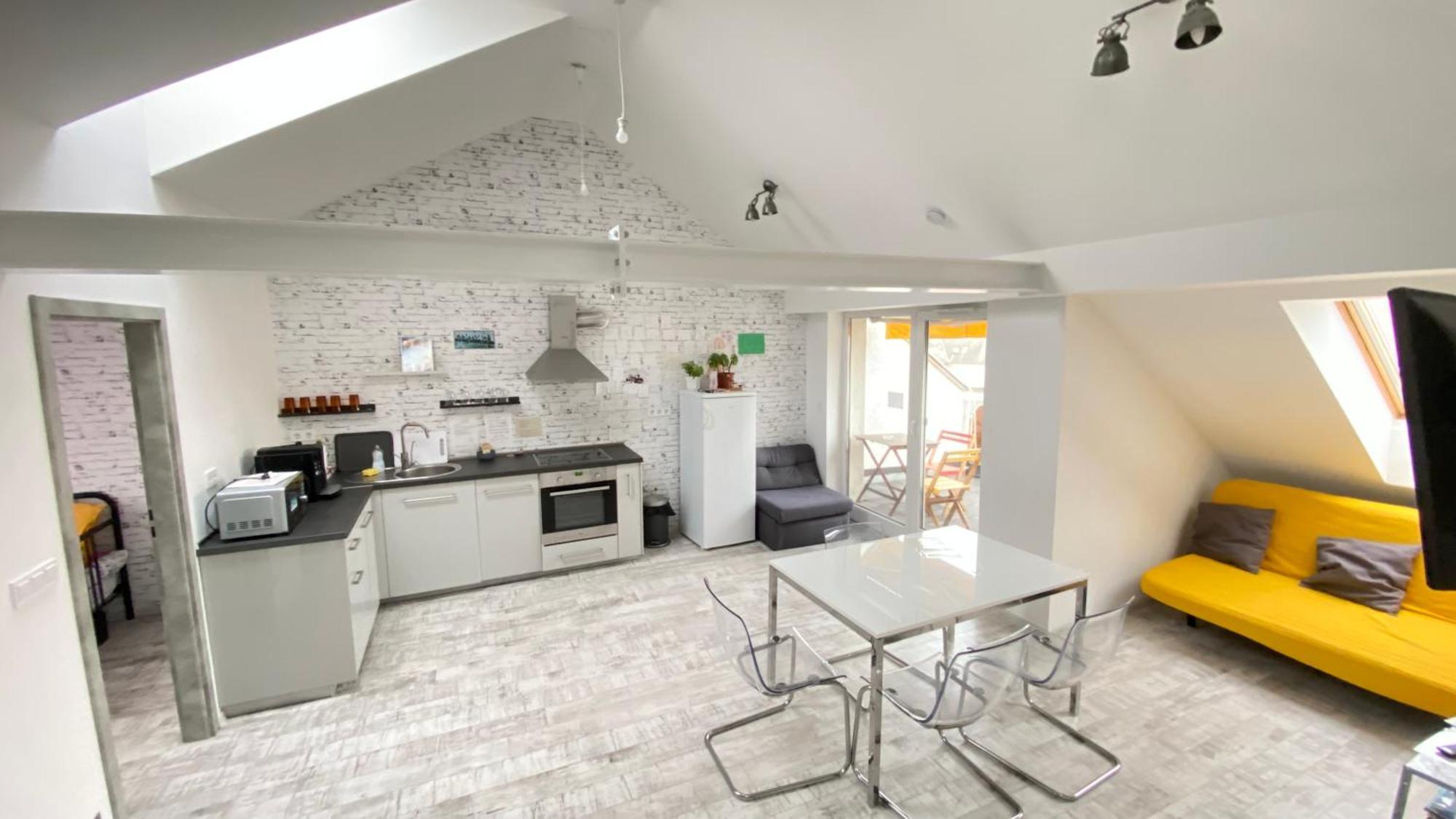 8X8 Tetoter Apartman Segedyn Zewnętrze zdjęcie